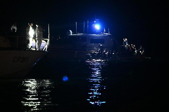 Still landings and transfers in Lampedusa