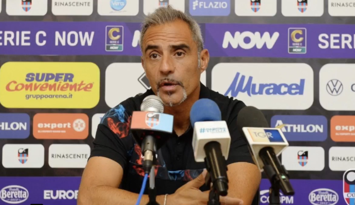 The coach of Catania football Toscano