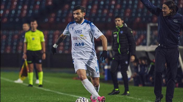 Syracuse still last. But alive, proud and with a heart that knows no penalties