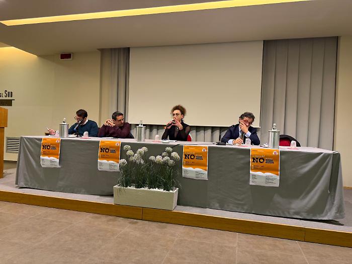 Modica, illustrated the reasons for the 'No' in the initiative hosted at Torre del Sud