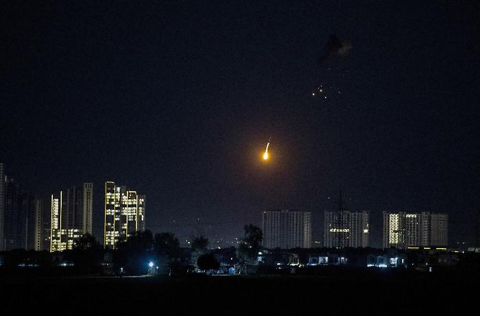 Israeli raids in the Bekaa Valley: at least nine dead, Ghanaian Unifil base hit and IDF promises new attacks on Hezbollah