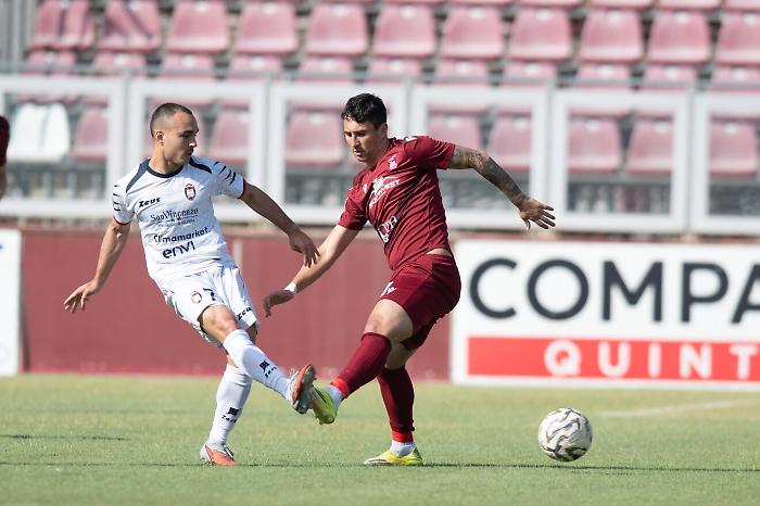 Trapani is no more, Crotone strolls at the Provinciale: granata on the brink of the abyss