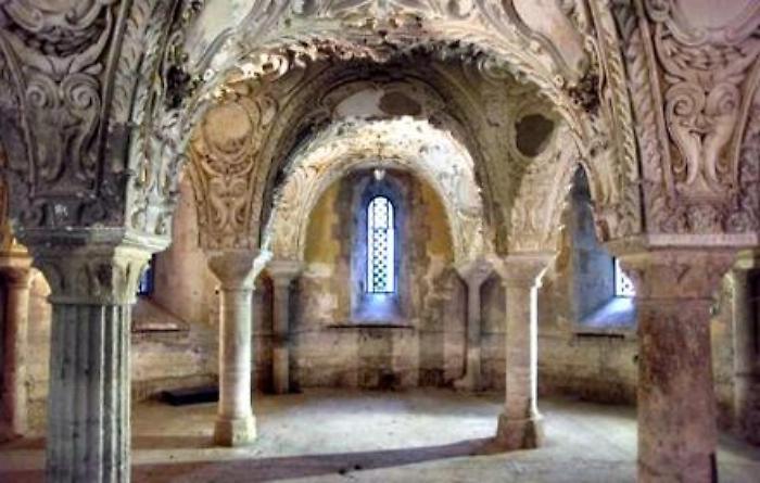 The Crypt of the Cathedral of Messina Shines Again: New Panels, Photographic Catalog, and Work on the Apse Area