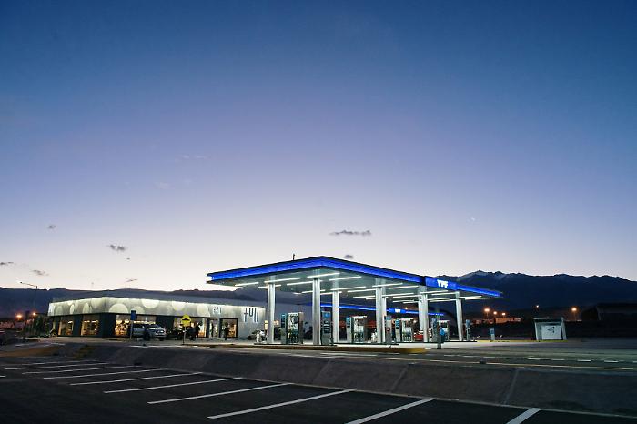 The price of diesel approaches 2 euros per liter: cost skyrocketed by 14% in 10 days