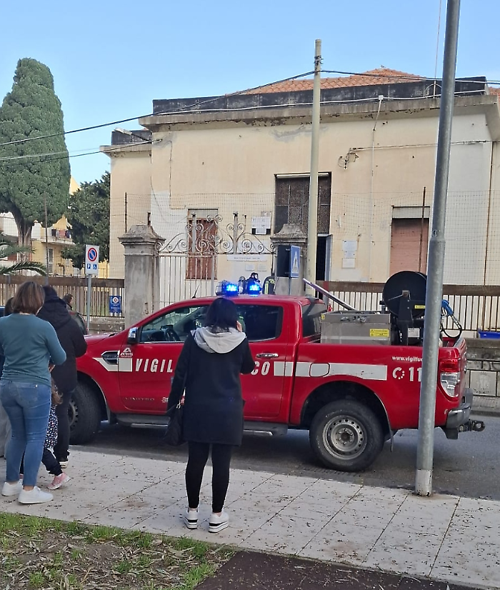 Fire in a school in Messina: classes suspended indefinitely