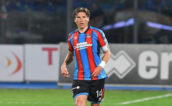 {
  "text": "<p>Catania hypnotized by Casertana, now even the second place is at risk: what needs to be reviewed in Toscano's chessboard</p>"
}