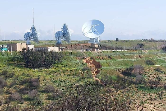 Alarm in Niscemi: the ground under the MUOS is also giving way and now the mayor is urging checks with the US