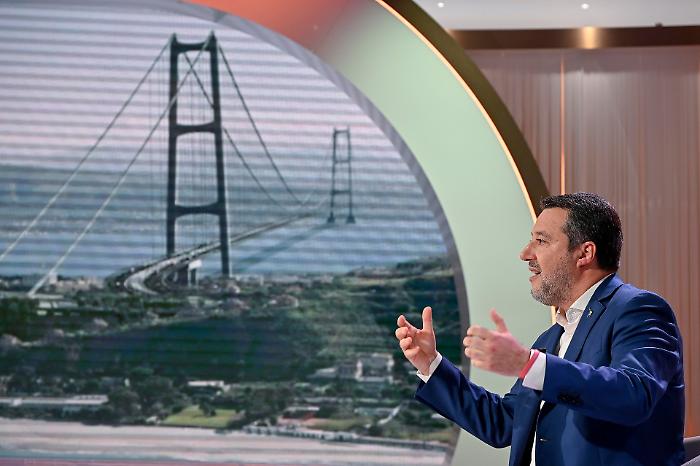 Bridge over the Strait, Salvini changes course: "No more deadlines month by month." But 2026 remains the key year.