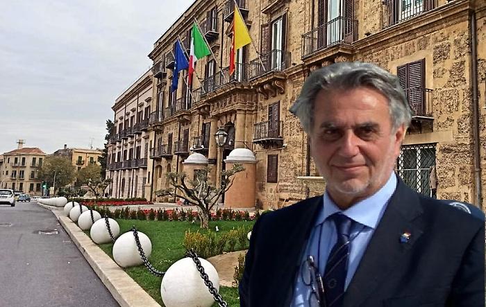 Who is Giancarlo Teresi, the regional official arrested: from Meta glasses to photograph the "cops" to ties with the cousins of Matteo Messina Denaro