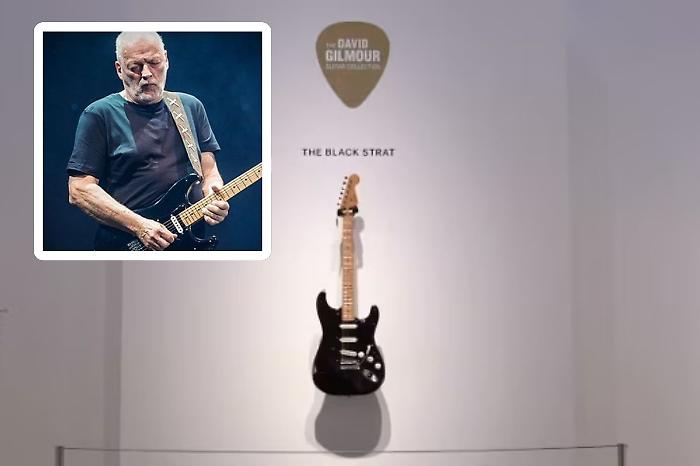 Record auction for David Gilmour's Black Strat: its strings brought the solo of Comfortably Numb to life.