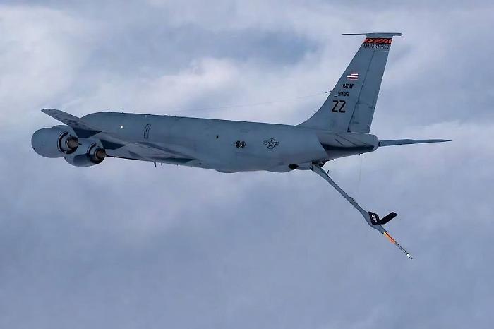 A KC-135 tanker aircraft from the U.S. crashes in Iraq, with military personnel missing: "But it was not hit by the Iranians, it was a malfunction."