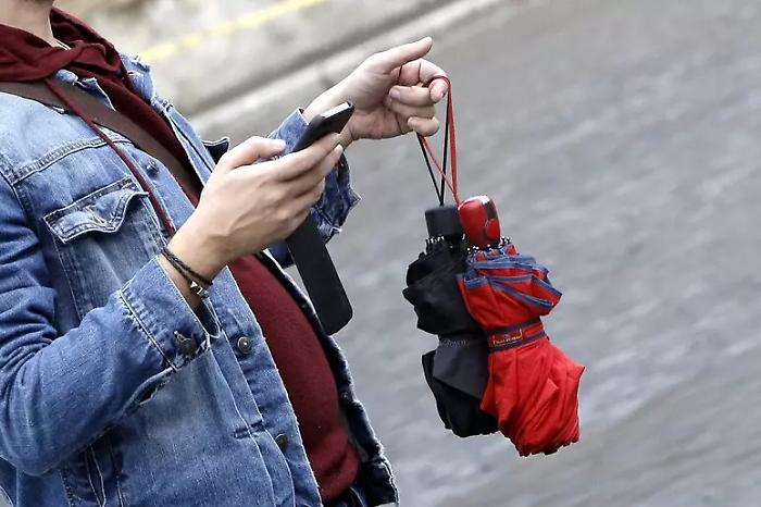 Atlantic disturbance approaching: orange alert in two regions, thunderstorms in Sicily and Calabria