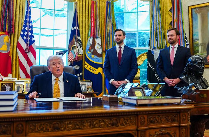 Trump from the Oval Office: "If we hadn't done all this, you would have had a nuclear war and then World War III."