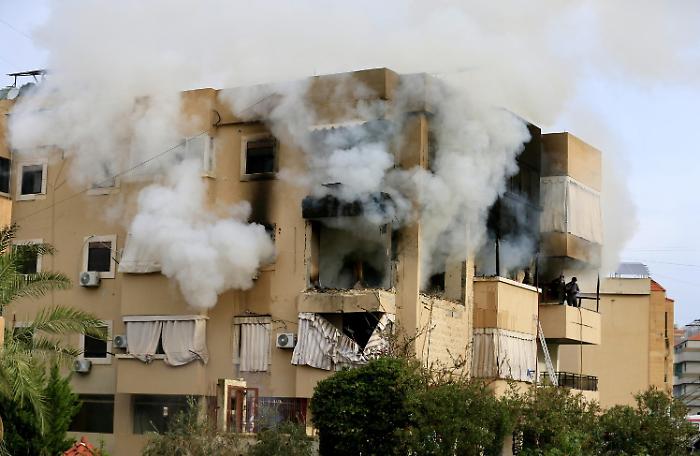 Night of fire in the Middle East: cross attacks from Beirut to Kabul, explosions in Dubai, and the U.S. embassy in Baghdad hit.