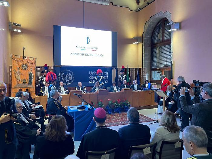 Sicily in balance: restored accounts, waiting lists and a trail of illegalities