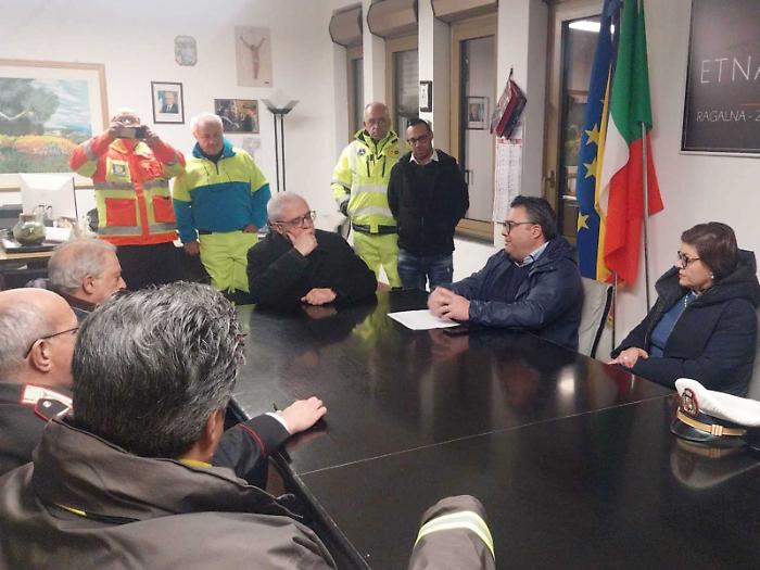 The bishop among the earthquake victims, the Region declares a state of crisis and appoints the commissioner.